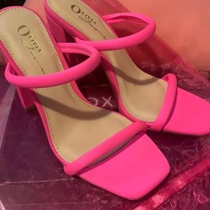 Miss Lola size 7.5 hot pink heels